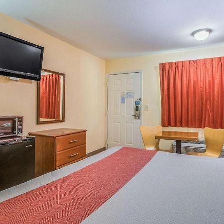 Rodeway Inn & Suites Macon Exterior foto