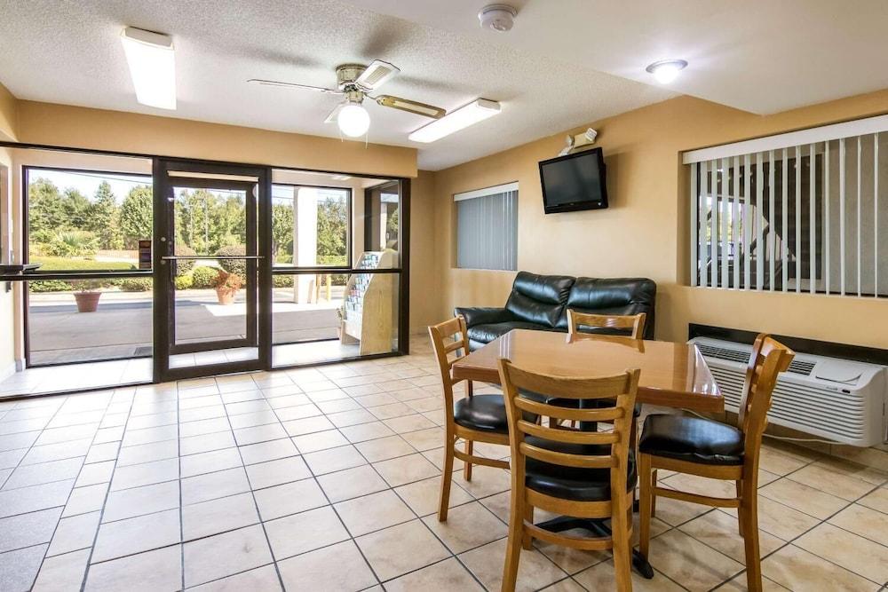 Rodeway Inn & Suites Macon Exterior foto