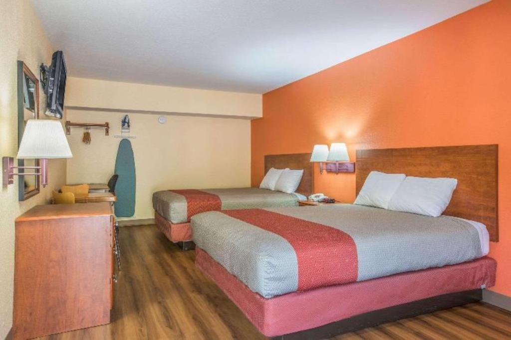 Rodeway Inn & Suites Macon Exterior foto