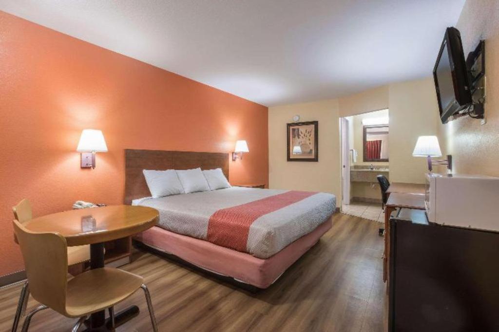 Rodeway Inn & Suites Macon Exterior foto
