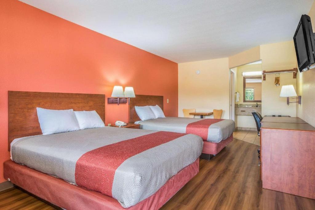 Rodeway Inn & Suites Macon Exterior foto